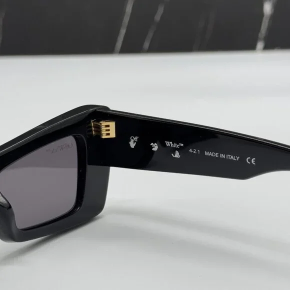 NEW OFF-WHITE SUNGLASSES, BLACK CAT EYE WOMEN EYEWEAR OFF-WHITE ACCRA 007 BLACK